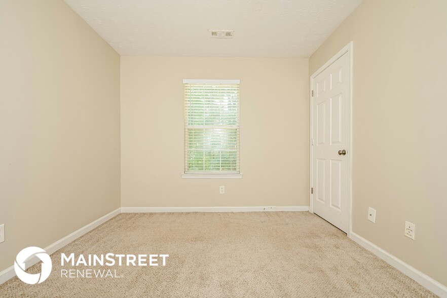 Building Photo - 100 Woodcrest Way