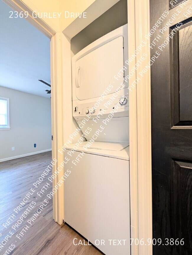 Building Photo - 2369 Gurley Dr