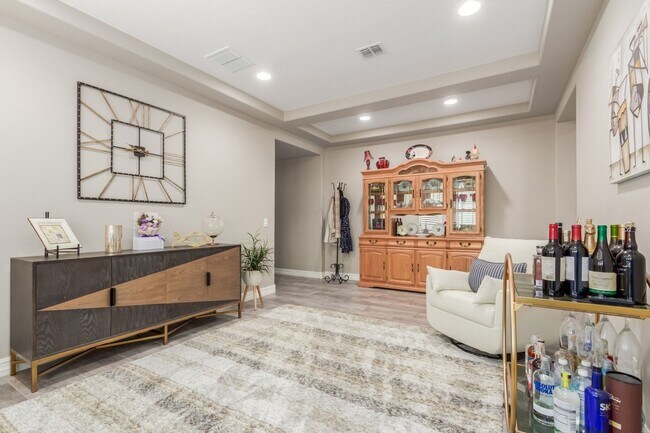 Building Photo - Spacious 4BR House in Goodyear