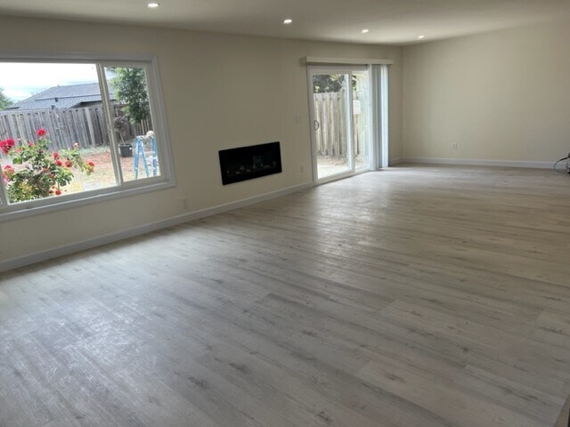 Building Photo - 164 Valdivia Cir