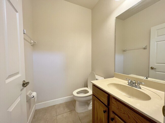 Building Photo - 2532 Glenridge Cir