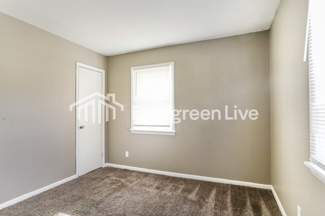 Building Photo - 1665 Shady Lane Rd