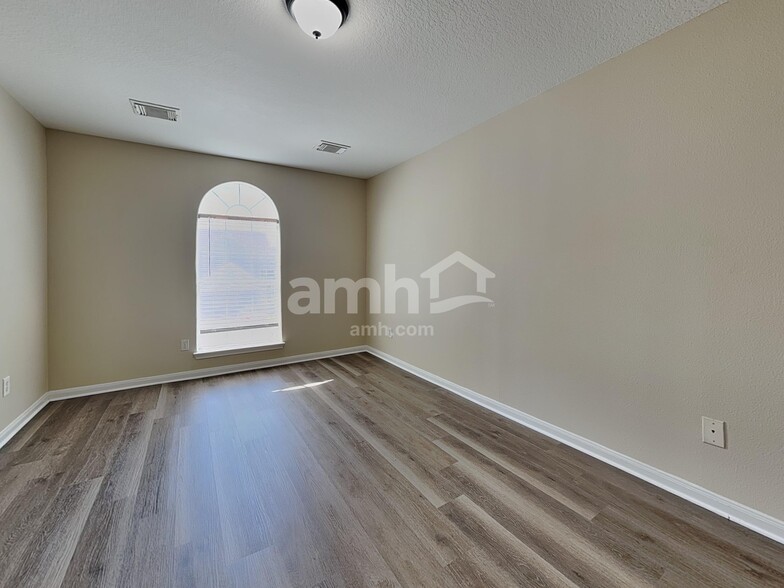 Building Photo - 11814 E Galwan Cir