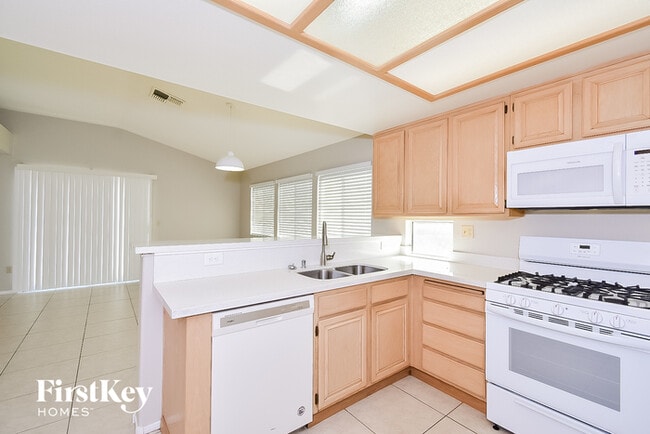 Building Photo - 5232 Velazco Ln
