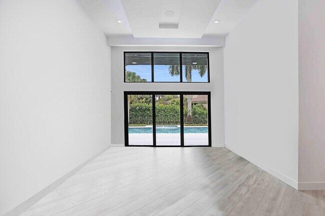 Building Photo - 3025 NW 61st St