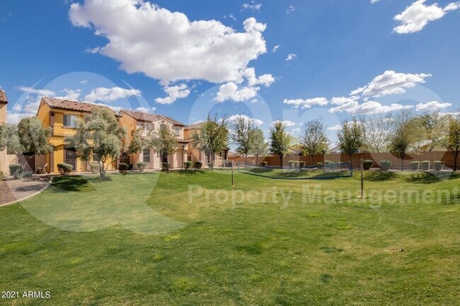 Building Photo - 2035 E Heartwood Ln
