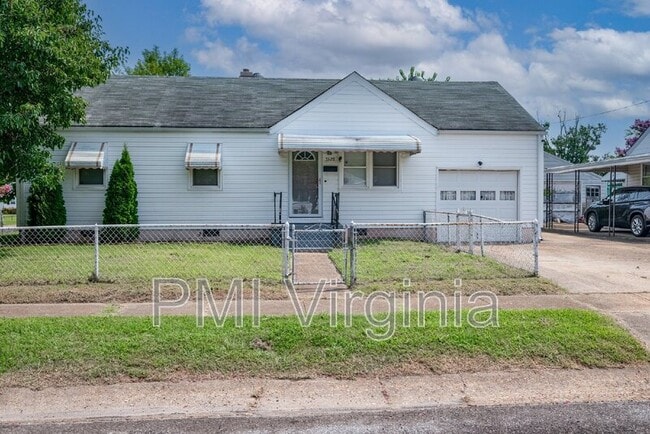 Building Photo - 3528 Bessie St