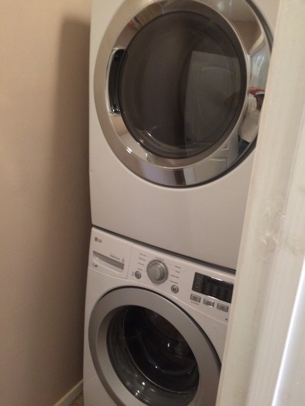 washer/dryer in laundry room - 1350 S Curson Ave