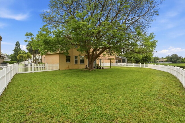 Building Photo - 2753 Misty Oaks Cir