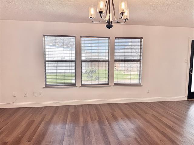 Building Photo - 201 Yosemite Dr