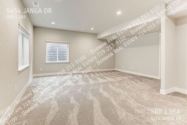 Building Photo - 5454 Janga Dr