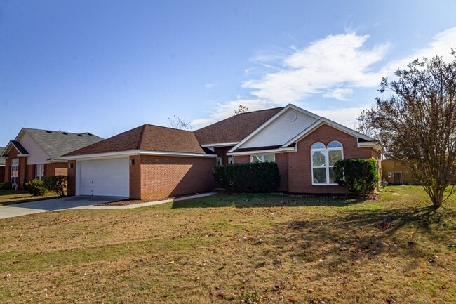 Building Photo - Ranch Near Gate 6