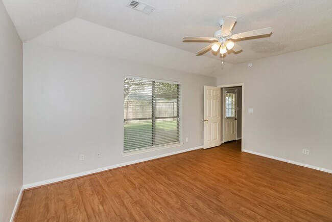 Building Photo - 18714 Timber Spring Dr