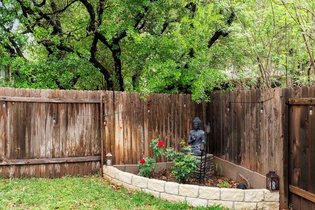 Building Photo - 3800 Turkey Path Bend