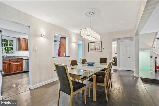 Building Photo - 9801 Burke Pond Ln