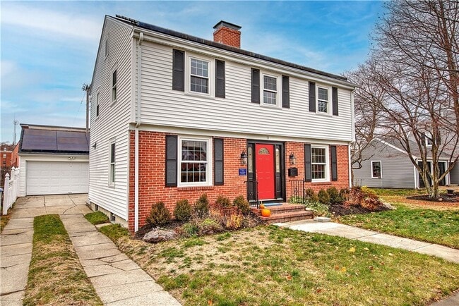 Building Photo - 11 Elmcroft Ave