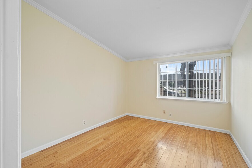 Bedroom 2 - 22321 Hartland St