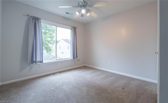 Building Photo - 420 Rennie Ct
