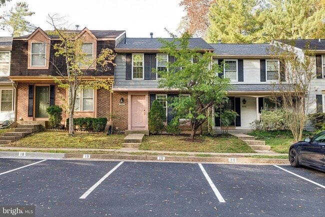 Building Photo - 6518 Alexis Ln