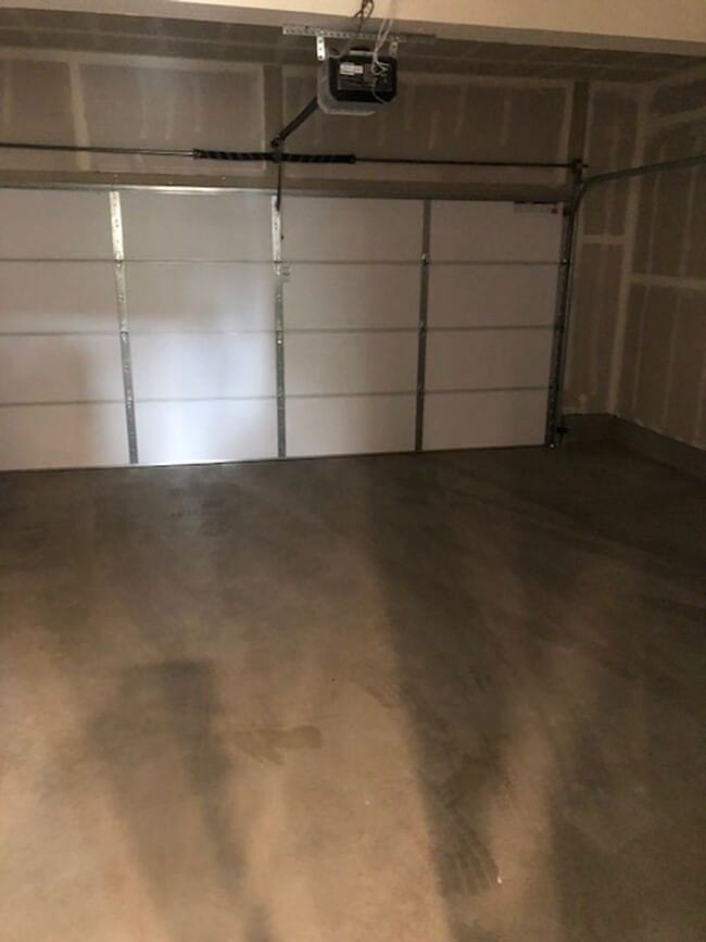 Building Photo - Newer 3 Bedroom 2.5 Bath in Mountain House