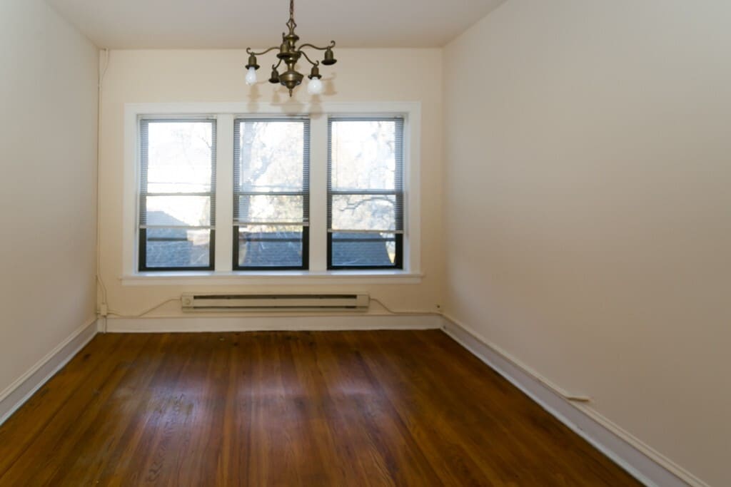 Building Photo - 1312 Oak Ave