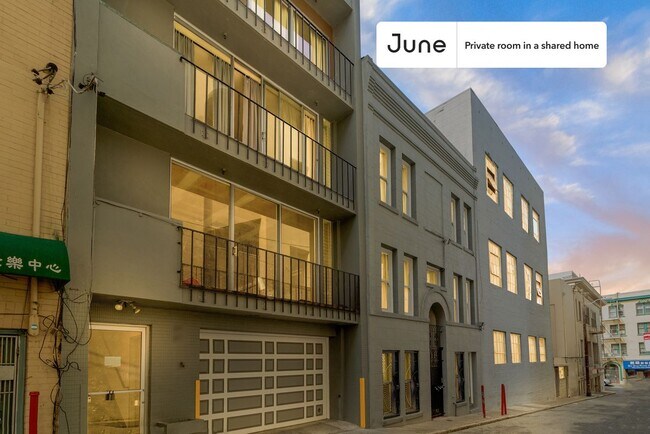 Building Photo - Room in Shared 5 bed/3.5 bath home