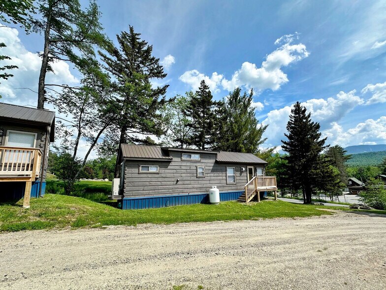 Building Photo - 5 Harmony Hill Rd