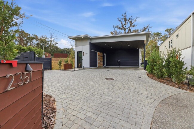 Building Photo - 2351 Lake Hall Rd