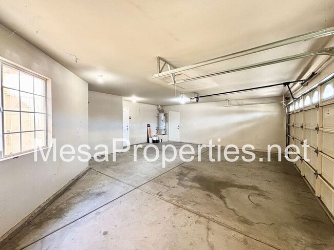 Building Photo - 17928 Sunburst Rd