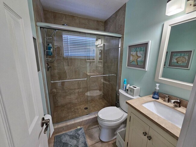 Building Photo - 339 Virginia St