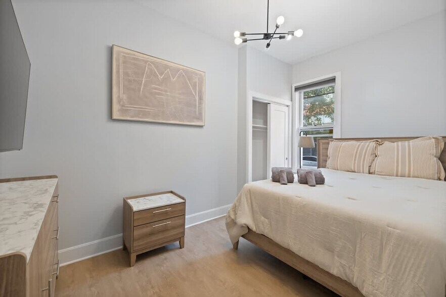 Building Photo - 20 Tuers Ave