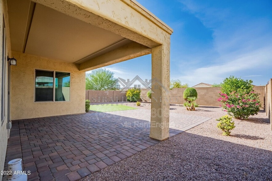 Building Photo - 5614 W Montebello Way