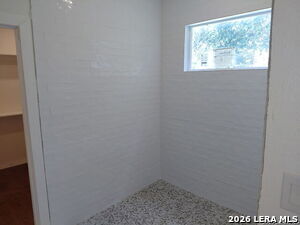 Building Photo - 209 Eleanor Ave