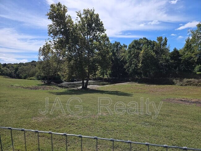 Building Photo - 3320 Griffin Cemetery Rd