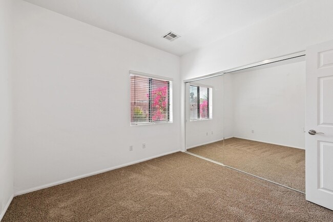 Building Photo - 30595 Sierra Pl