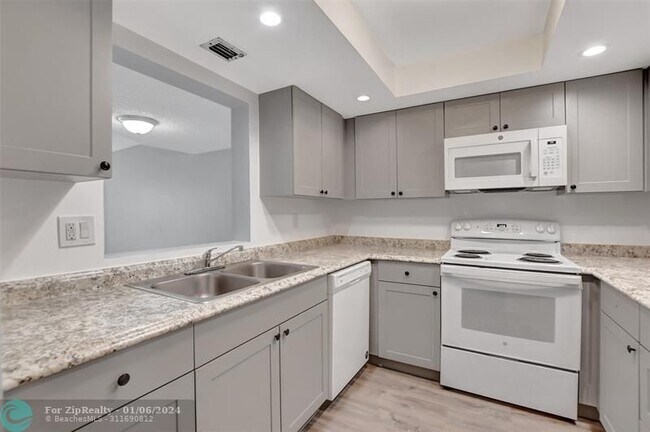 Building Photo - 97 Deer Creek Rd