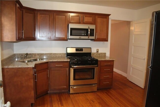 Building Photo - 8134 Freret St