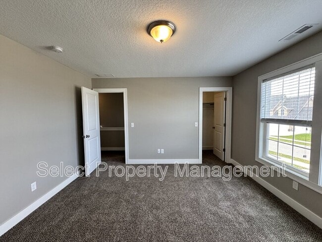 Building Photo - 12367 Speranza Dr