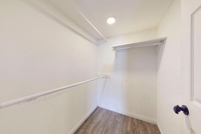 Building Photo - Harbor Walk - 2 Bed / 2 Bath