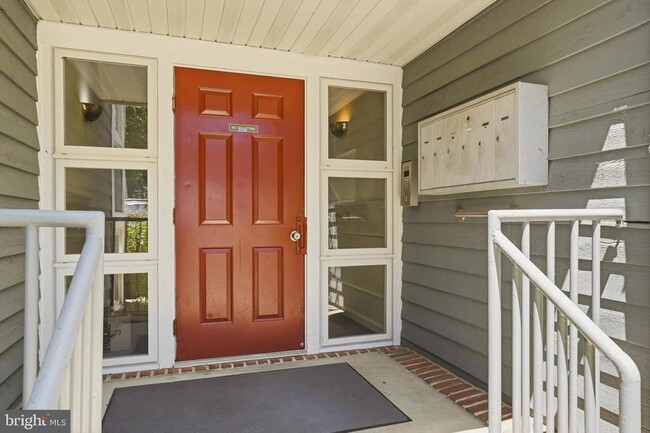 Building Photo - 638 Oakland Hills Dr