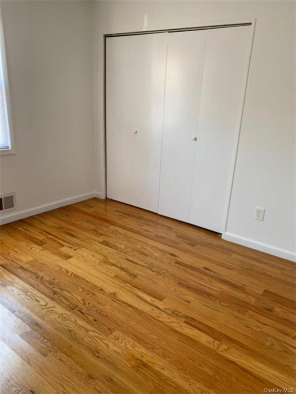 Building Photo - 138 New Holland Village