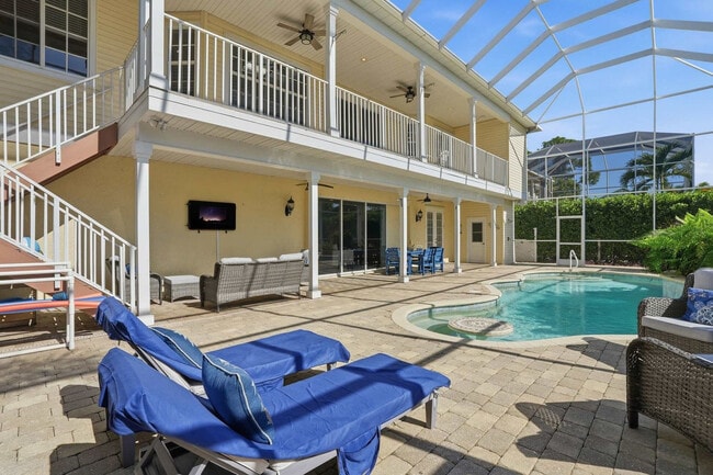 Building Photo - 3011 Pine Tree Dr