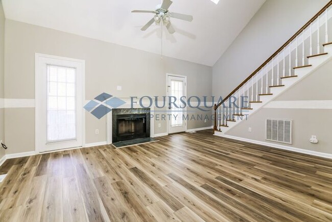 Building Photo - One Story Single Family Home| 2nd Floor Lo...