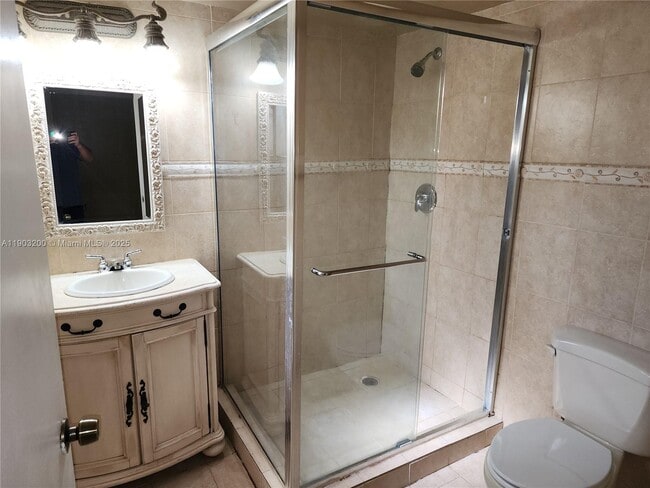 Building Photo - 8600 SW 149th Ave