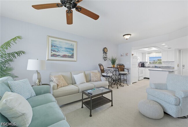 Building Photo - 16881 Davis Rd