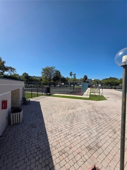 Building Photo - 8600 SW 133rd Avenue Rd