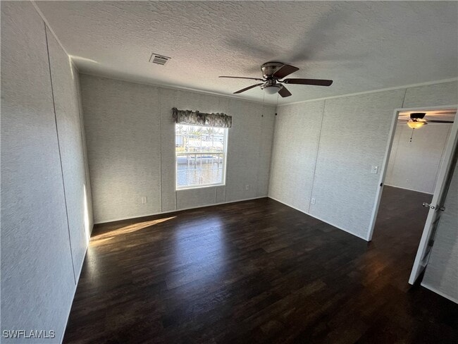Building Photo - 5109 Flamingo Dr