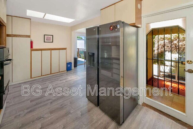Building Photo - 6606 Aqua Vista Ct