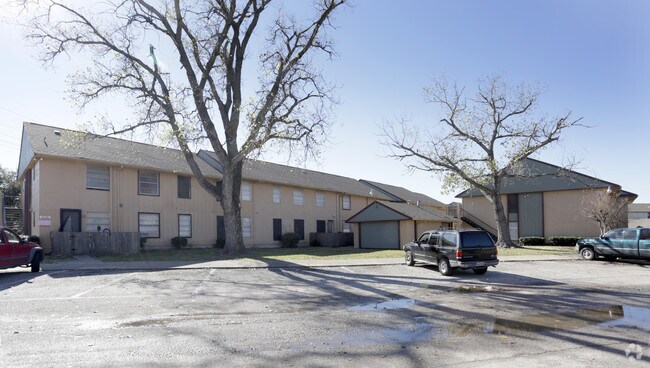 Willow Gate - Pebblebrook Apartments