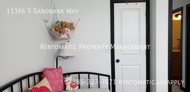 Building Photo - 11366 Sandbank Way